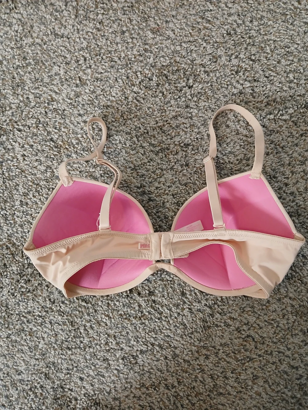 Victoria’s Secret PINK Beige‎ Wear Everywhere Push Up Bra Size 34D